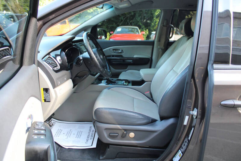 2016 Kia Sedona