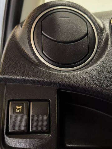 2012 Mazda MAZDA5 Sport