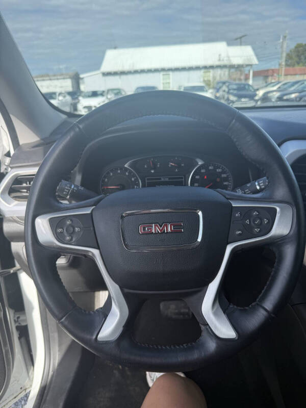 2017 GMC Acadia SLT-1