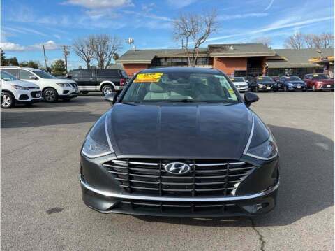 2021 Hyundai Sonata for sale at Carros Usados Fresno in Clovis CA