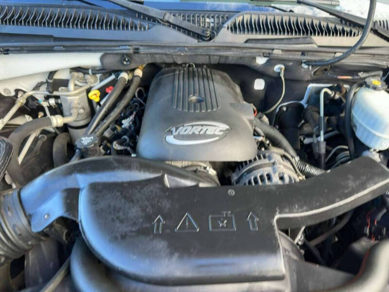 2005 Chevrolet Suburban 2500 LT