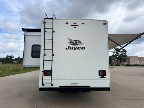 2022 Jayco Grayhawk 27, King Bed  Sleeps 6 , Gas Engine