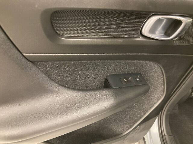 2019 Volvo XC40 T5 R-Design