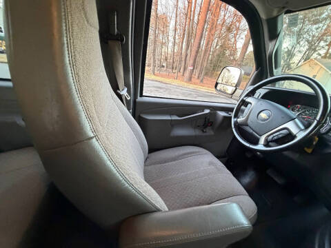 2016 Chevrolet Express LT 3500