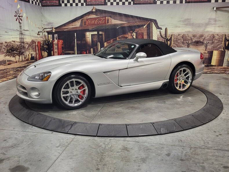 2005 Dodge Viper SRT-10
