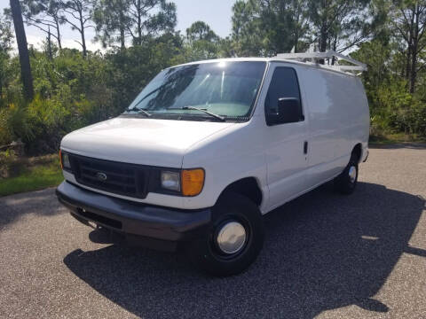 2006 Ford E-Series for sale at VICTORY LANE AUTO SALES in Port Richey FL