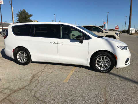 2024 Chrysler Pacifica Touring L