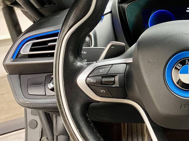 2016 BMW i8