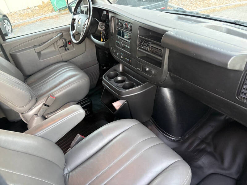 2017 Chevrolet Express LS 3500