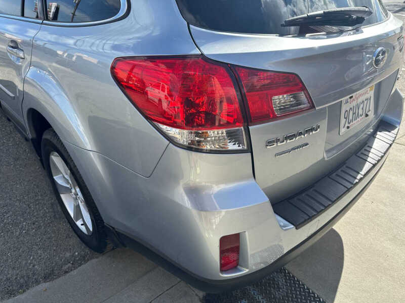 2014 Subaru Outback 2.5i Limited