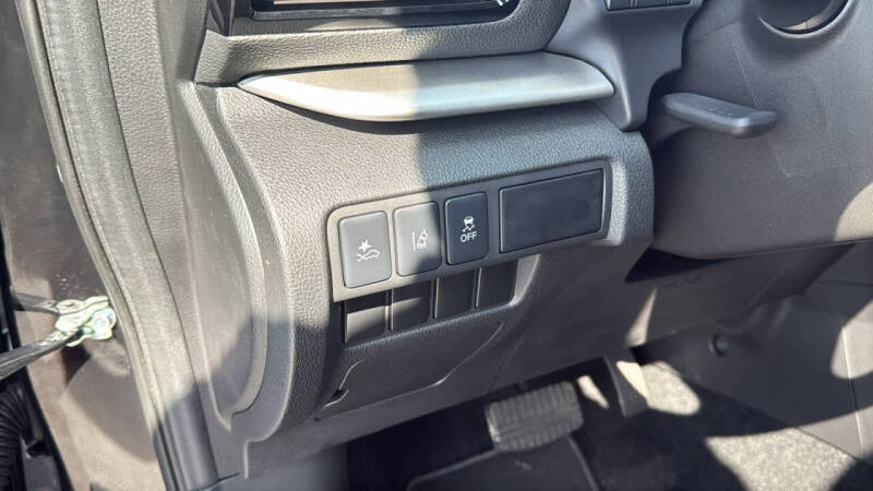2026 Mitsubishi Eclipse Cross LE