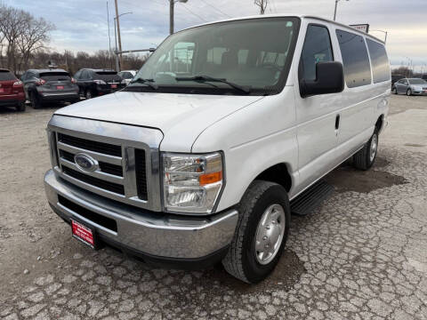 2013 Ford E-Series E-350 SD XLT