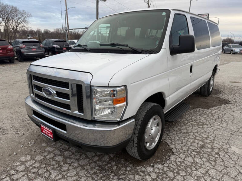 2013 Ford E-Series E-350 SD XLT