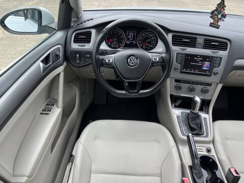 2016 Volkswagen Golf SportWagen TSI SE
