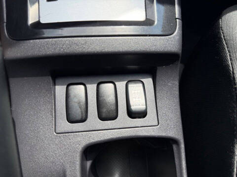 2017 Mitsubishi Lancer ES