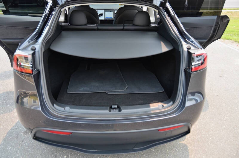 2025 Tesla Model Y Long Range