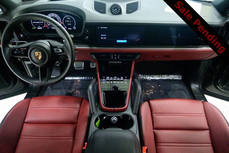 2024 Porsche Cayenne S