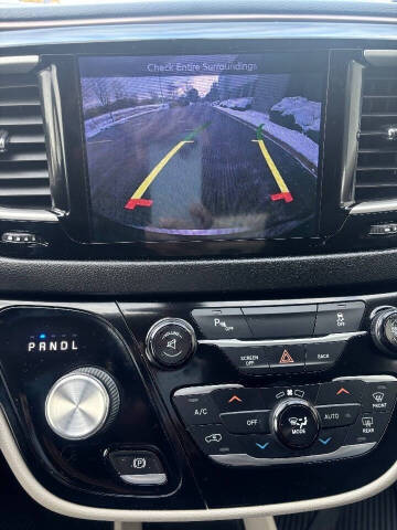 2017 Chrysler Pacifica Touring Plus