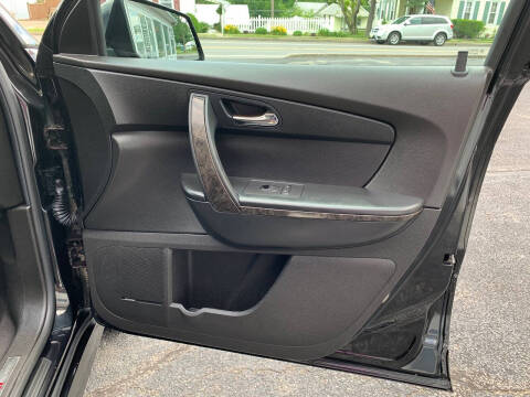 2011 GMC Acadia Denali