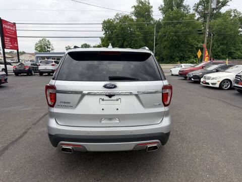 2017 Ford Explorer Platinum