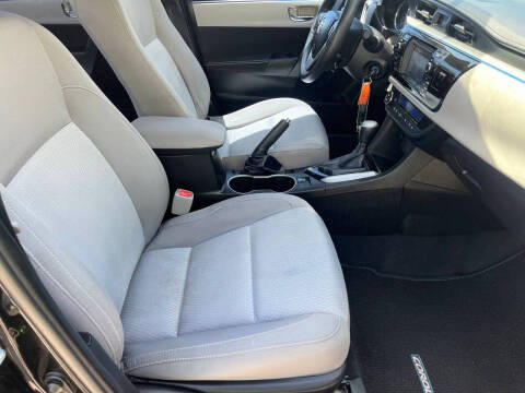 2016 Toyota Corolla LE