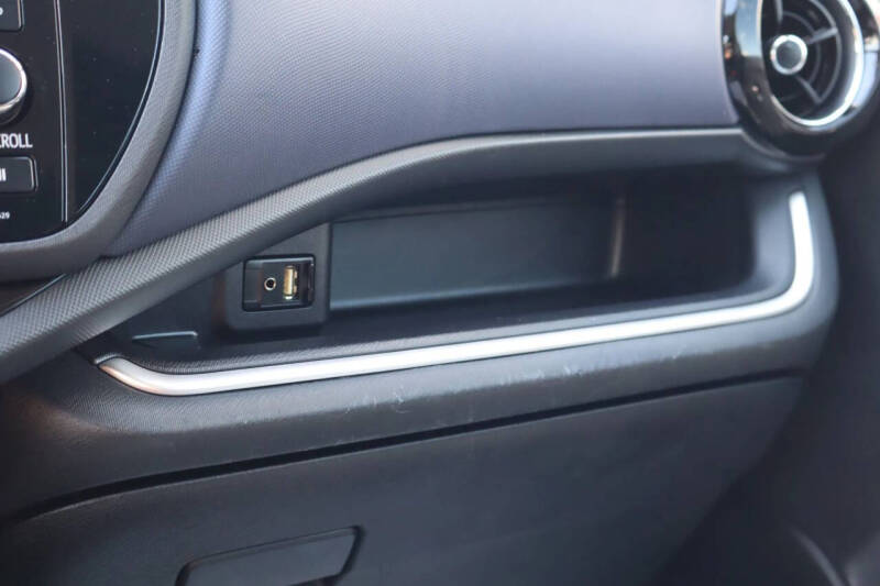 2016 Toyota Prius c