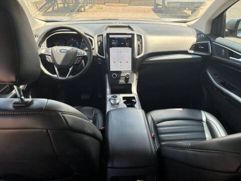 2021 Ford Edge