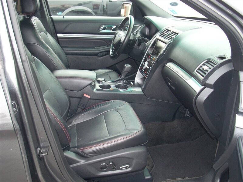 2016 Ford Explorer Sport