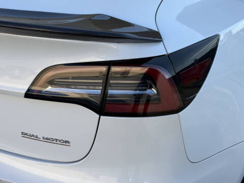 2018 Tesla Model 3 Performance