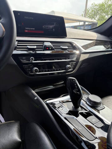2019 BMW 5 Series 540i
