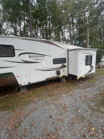 2011 Rockwood Signature Ultra Lite