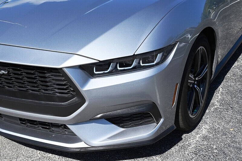2024 Ford Mustang 12