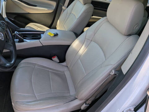 2019 Buick Enclave Essence