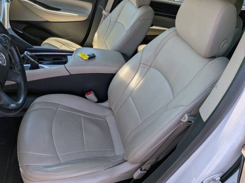 2019 Buick Enclave Essence