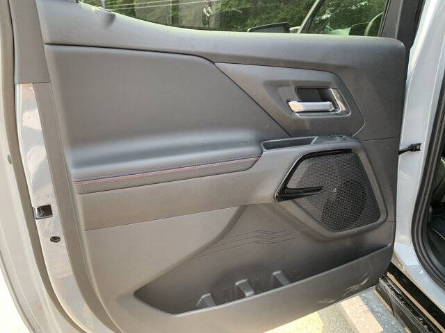 2025 Chevrolet Silverado EV RST