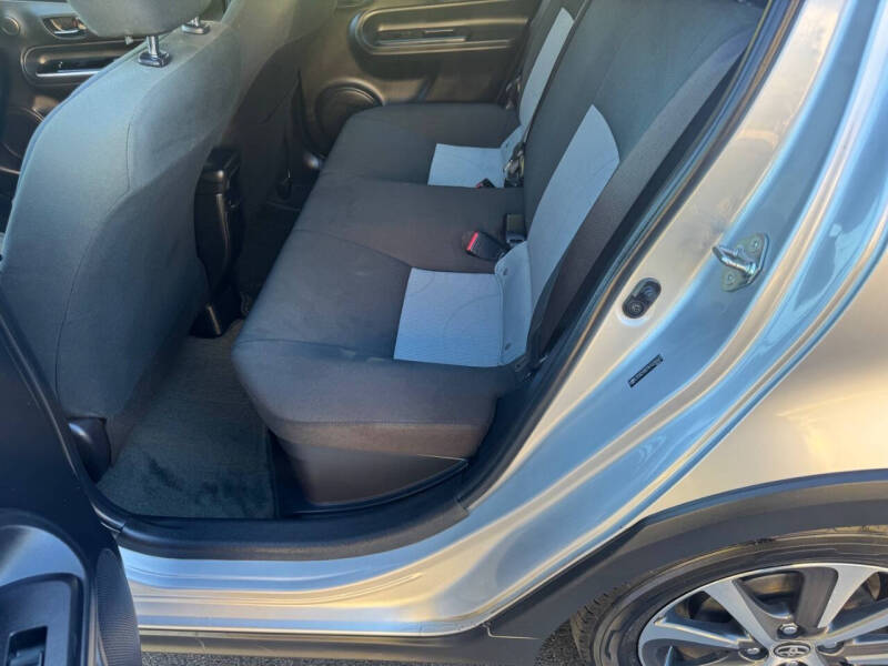 2019 Toyota Prius c L