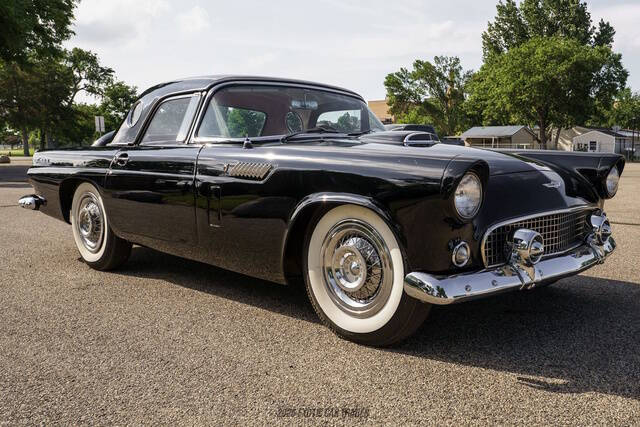 1956 Ford Thunderbird