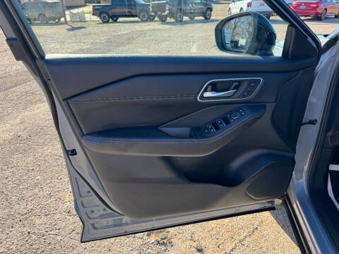 2024 Nissan Rogue Platinum