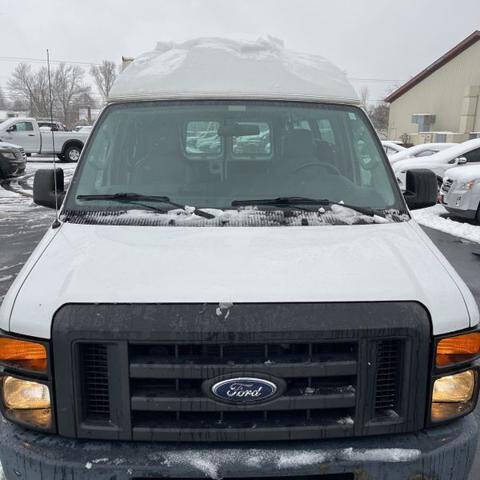 2013 Ford E-Series E-350 SD