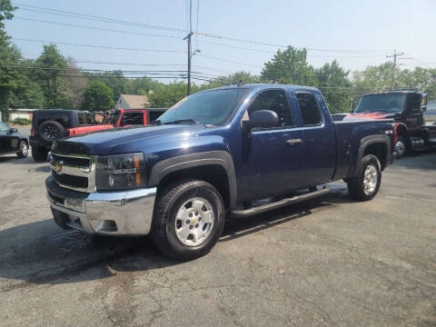 2012 Chevrolet Silverado 1500 for sale at Hometown Automotive Service & Sales in Holliston MA