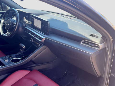 2023 Kia K5
