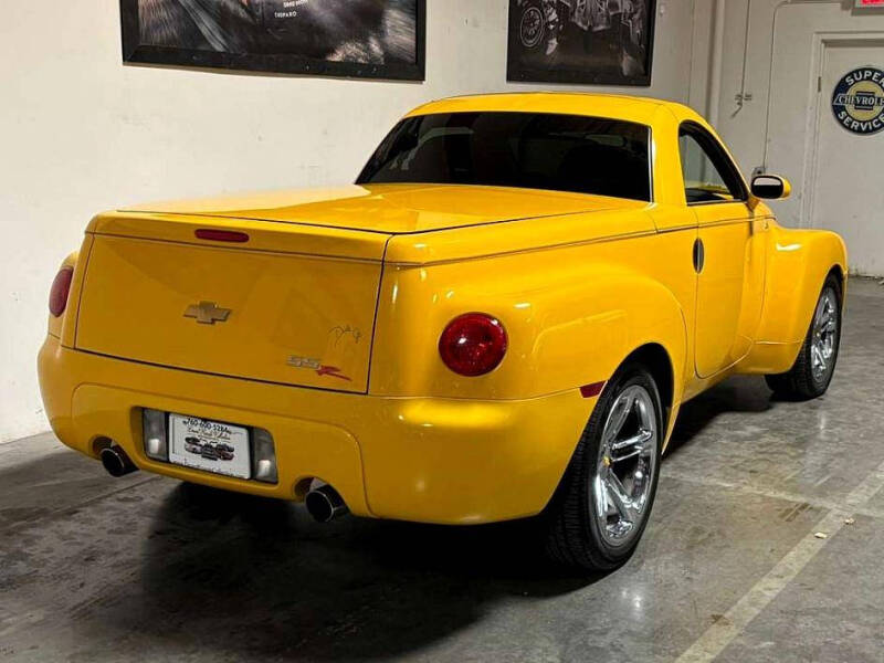 2004 Chevrolet SSR LS