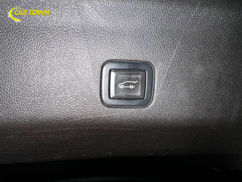 2022 Cadillac Escalade ESV Premium Luxury Platinum