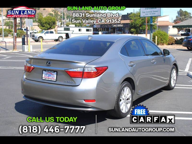 2015 Lexus ES 300h