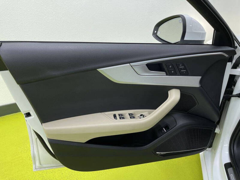 2017 Audi A4 2.0T quattro Premium Plus