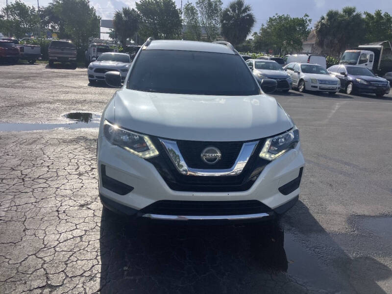 2018 Nissan Rogue SV