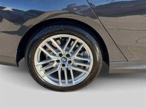 2025 BMW 5 Series 530i xDrive