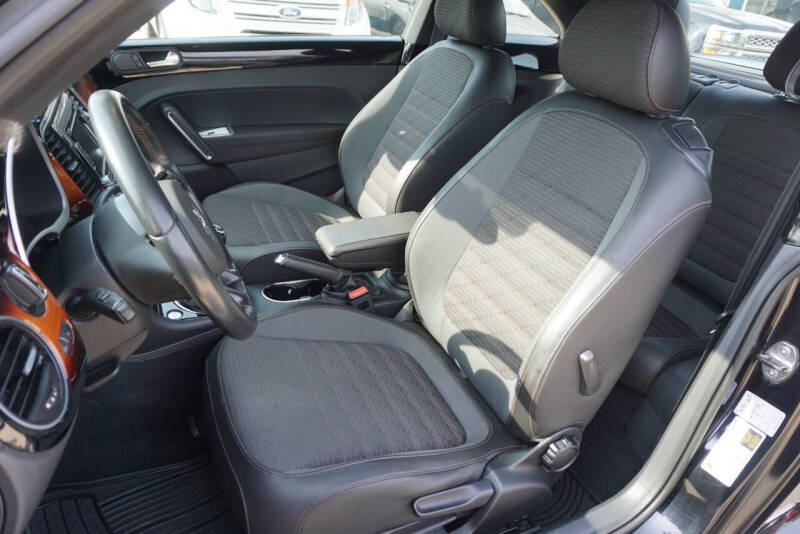 2013 Volkswagen Beetle Turbo PZEV Fender Edition