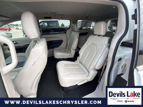 2021 Chrysler Pacifica Touring L