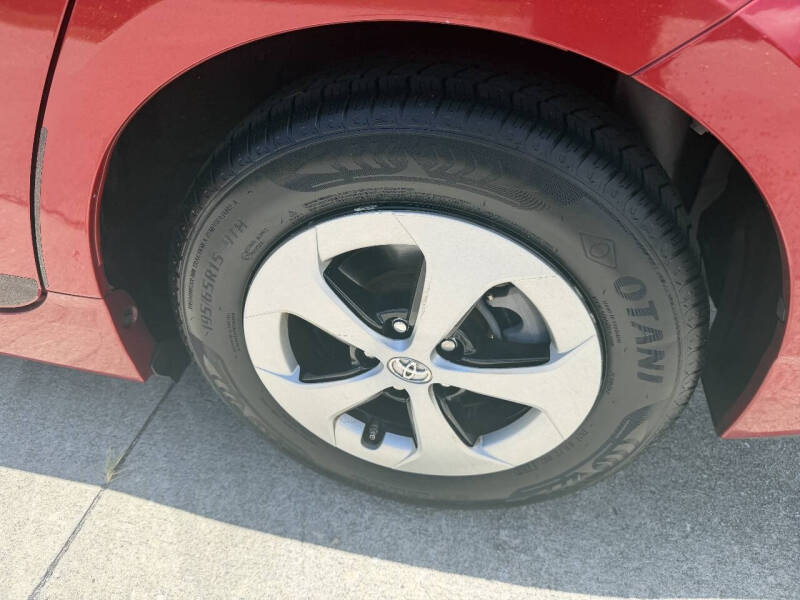 2014 Toyota Prius Three